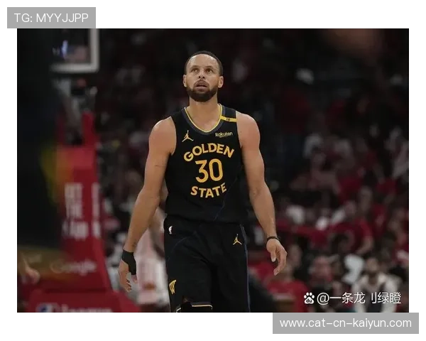 勇士外线再度爆发，库里手感火热，勇士为库里创的是什么战术