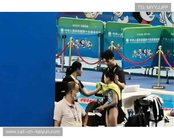 男团十米台最炸裂一跳：赵仁杰零水花惊艳全场，98.05分成就单跳最高！