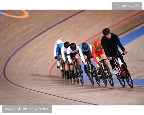 自行车队进行耐力强化课程,节奏更加稳定